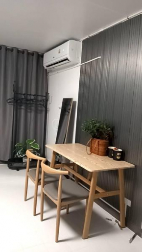 Popular Muang Thong Thani Condo, Building 9, Floor 8, Room 13